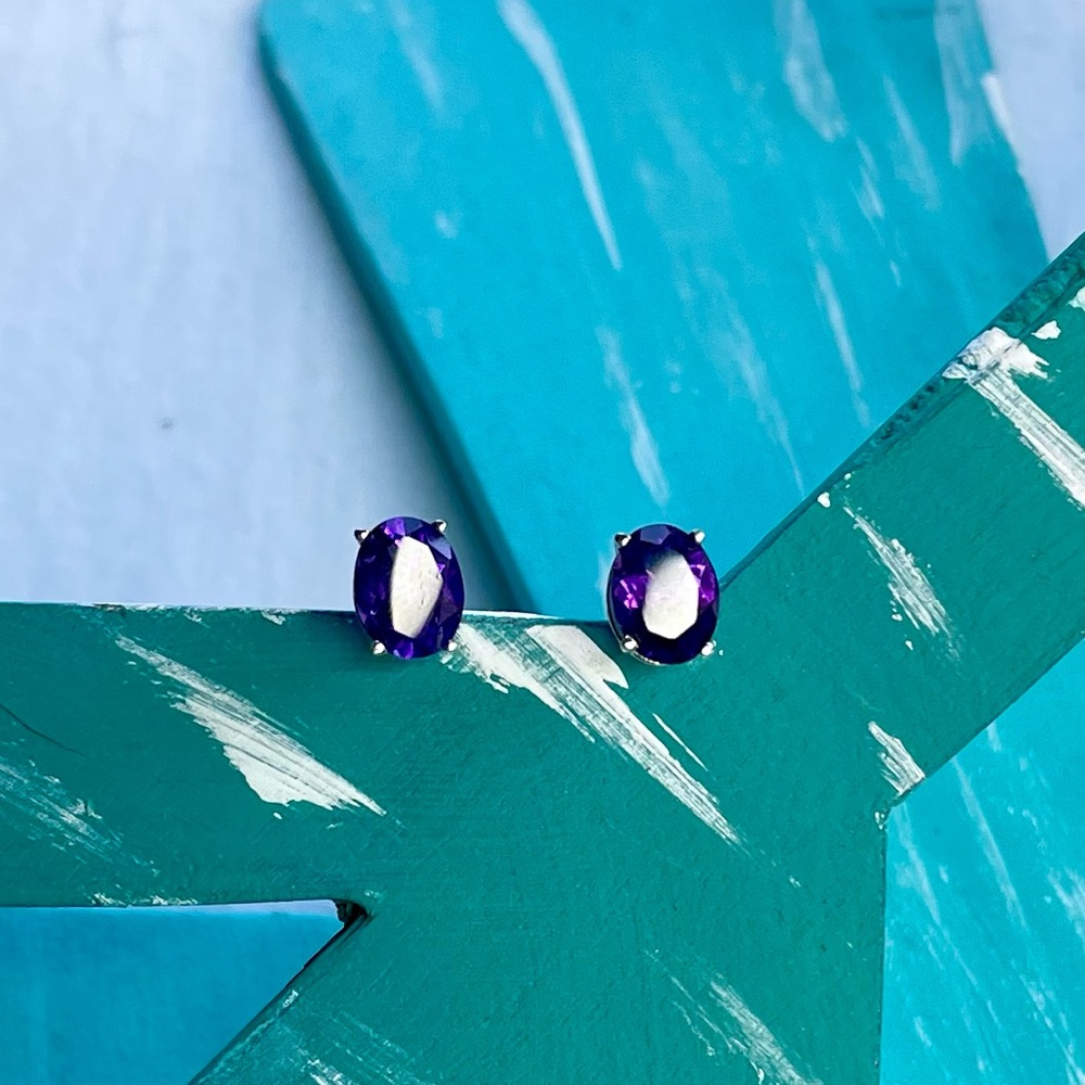 14K White Gold and Amethyst Earrings